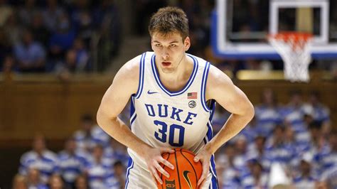 odd consensus ncaa basketball